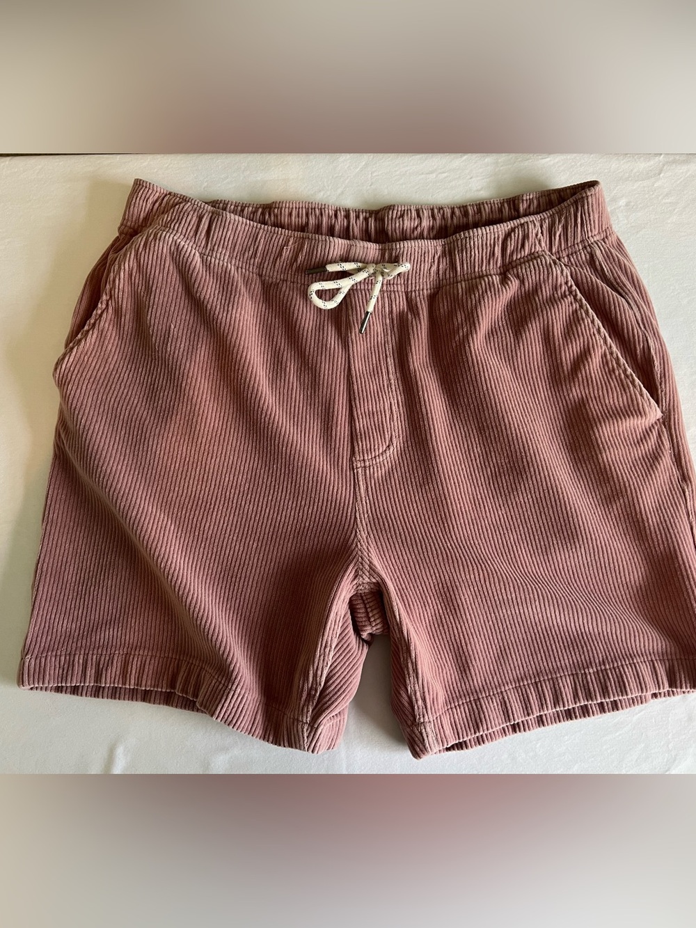 Faherty Corduroy Flat Front Shorts in Dusty Rose
